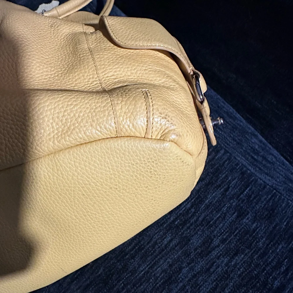 Genuine Leather!! Coldwater Creek yellow Hobo Leather Shoulder Bag - Picture 8 of 16